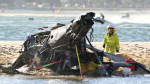 Helicopter ‘suddenly’ broke apart before plunging into Hudson River, NTSB says – USA Today