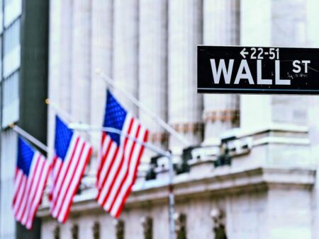 Wall Street gains as first trade deal reached – Reuters