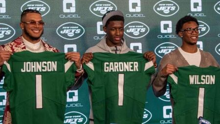 Jets Blockbuster Extensions Possible In June – Sports Illustrated