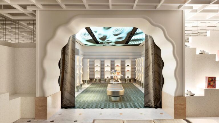 Can a French Department Store Make Wall Street Très Chic? – The New York Times