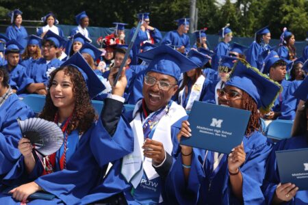 New York among states with lowest high school graduates – Yahoo