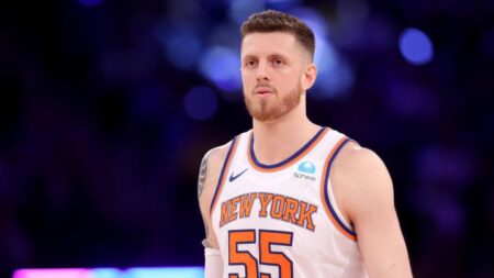 Report: Knicks Free Agent Center Unlikely to Return – Sports Illustrated