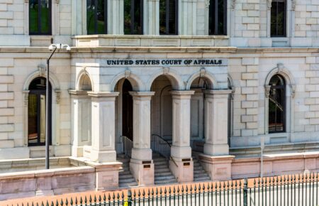 Live updates: Appeals court pauses ruling requiring Trump to return control of National Guard to California – CNN