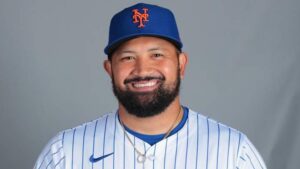 New York Mets DFA veteran reliever amid Kodai Senga return – Sports Illustrated
