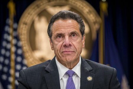 Ex-Obama aide says it’s ‘insane’ to think Cuomo is best choice for New York mayor – as it happened – The Guardian