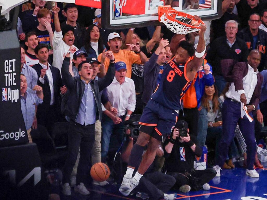 Skechers Confirms Partnership With Knicks Star – Sports Illustrated
