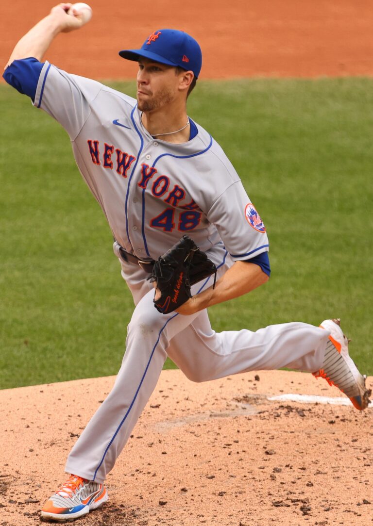 Mets Send Former Yankees Starter to Bullpen – Sports Illustrated