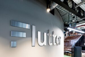 FanDuel owner Flutter lists in New York amid US gambling boom – The Guardian