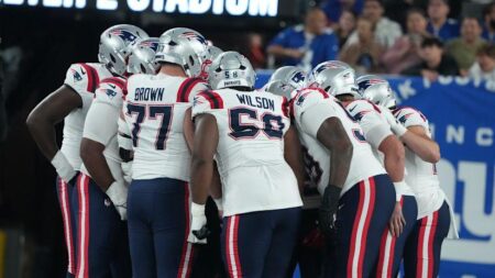 Patriots Trail Giants at Halftime in Preseason Finale – Sports Illustrated