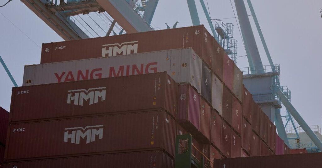 A Tidal Wave of Change Is Headed for the U.S. Economy – The New York Times