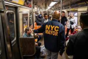 U.S. Threatens to Cut Off M.T.A. Funds Over Subway Safety – The New York Times