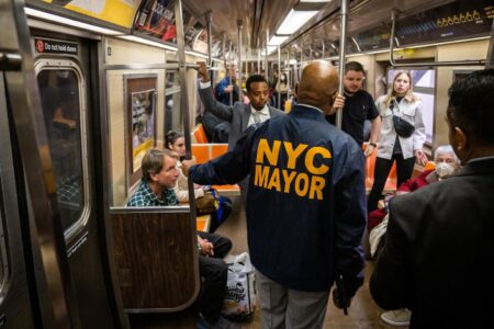 U.S. Threatens to Cut Off M.T.A. Funds Over Subway Safety – The New York Times