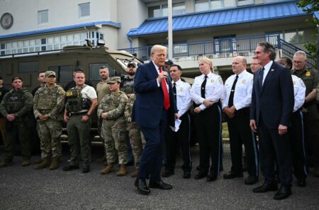 Trump Visits D.C. Police and Federal Officers Working on Crackdown – The New York Times