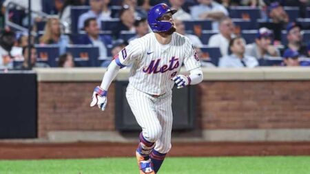 New York Mets outfielder officially out for the season – Sports Illustrated