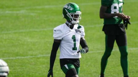 Jets Injury Update: Sauce Gardner In, Three Key Players Out – Sports Illustrated