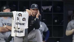 New York Yankees Make Disappointing History Against Twins – Sports Illustrated