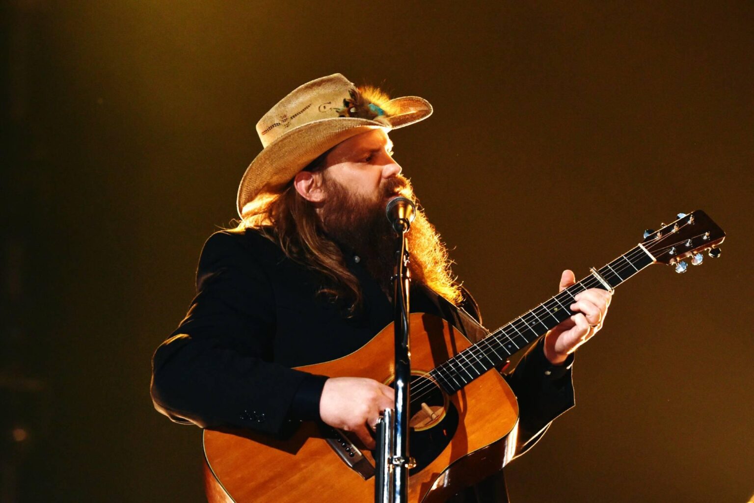 Chris Stapleton concert postponed, Broadway performances canceled amid New York air quality crisis – USA Today