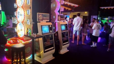 Lucky Strike Square Entertainment Center New Year’s Eve 2026 – Joonbug.com