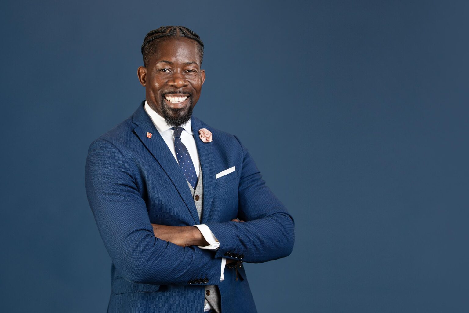 Ian Roberts, Des Moines Superintendent, Had a Story Too Good to Be True – The New York Times