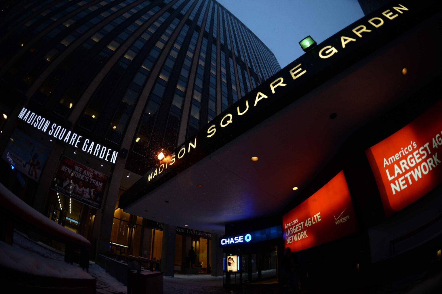 The Musician Who Represents All New York Sports Teams – The Hockey News