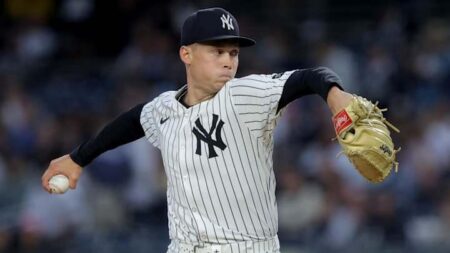 New York Yankees Should Trade Rising Pitcher Before It’s Too Late – Sports Illustrated