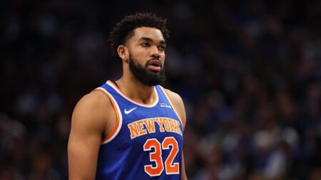 NBA Blockbuster Mock Trade: Knicks Deal Karl-Anthony Towns to Join Wembanyama, Spurs – Sports Illustrated