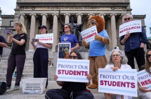 Trump Administration Asks Colleges to Sign ‘Compact’ to Get Funding Preference – The New York Times