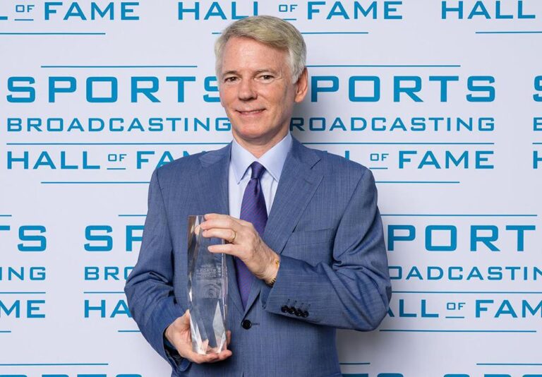 Paramount Owners Demonstrate Strong Commitment to Elevating Sports, Says CBS Sports Chief CBS Sports Chief on Paramount Owners: ‘They Value Sports’ – Front Office Sports