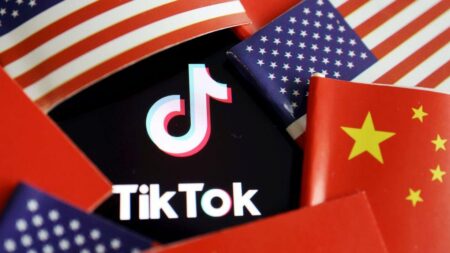 Trump Announces Xi’s Approval of Deal to Keep TikTok in the U.S Trump says China’s Xi has approved a deal to save TikTok in the U.S. – Los Angeles Times