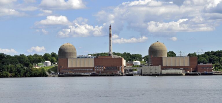 New York to Build One of the First Nuclear Power Plants in the U.S Exclusive | New York to Build One of First U.S. Nuclear-Power Plants in Generation – WSJ – The Wall Street Journal