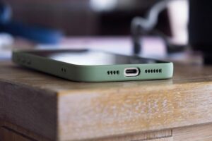 Why ‘vertical shorts’ for mobile phones are taking off in the entertainment industry – PBS