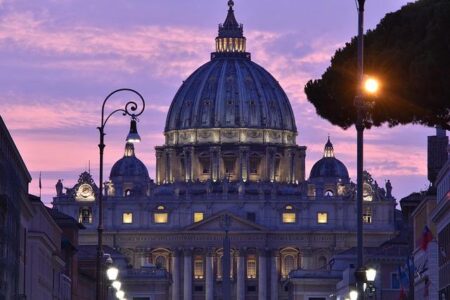 Trump Attacks Pope Leo as Too Liberal and ‘Weak on Crime’ – The New York Times