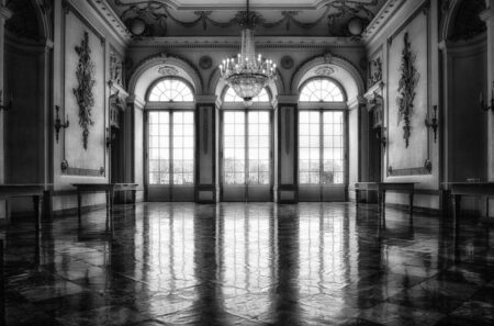 Judge Halts White House Ballroom Construction – The New York Times
