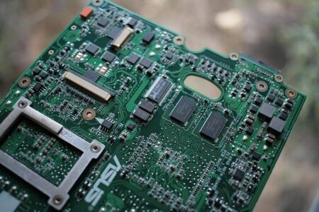 Automakers, retailers warn US memory-chip shortage is impacting prices – Reuters