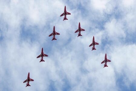 ‘No in-flight entertainment’ as Red Arrows set off for US – bbc.co.uk